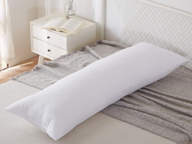 How to Sleep with a Body Pillow - Tip Top Sleep