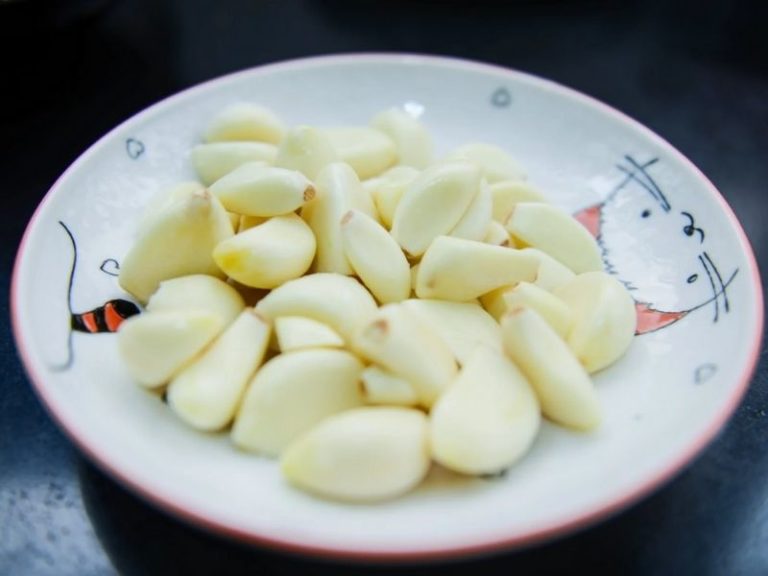 The Truth Behind The 'Garlic Under Pillow' Technique